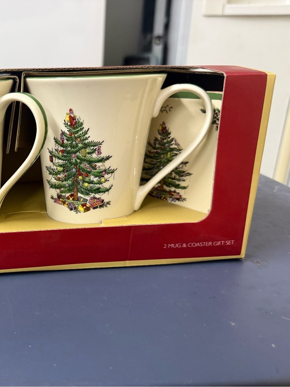 Pimpernel Cream Mugs with Green-Trim Christmas Tree Design (Set of 2)